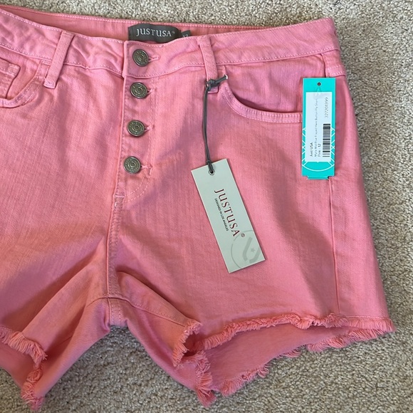 NWT Just USA Myra Mid Rise Frayed Hem Button fly Shorts - Picture 9 of 14